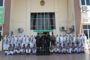 Siswa MTsN Singkil Kunjungi Kantor Pengadilan Negeri Singkil