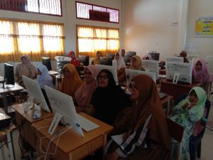 Jelang PAS, Guru SMAN 7 Lhokseumawe Dilatih Perancangan Perangkat Test Otomatis