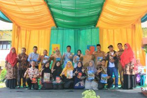 Buku Karya Guru dan Siswa SMAN 1 Lhokseumawe Dilaunching