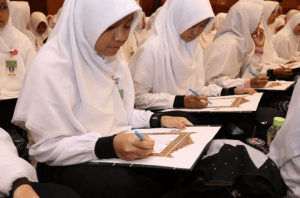 Ingin Siswa Madrasah Tidak Kalah Saing, Kemenag Perkuat Penguasaan Bahasa Asing