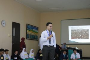 Pentingnya Mengajari Ilmu Agama pada Anak