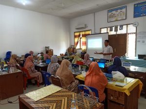 Jelang Tahun Ajaran Baru, Guru SMAS PIM Dilatih RPP Inspiratif dan BDR Berbasis Google