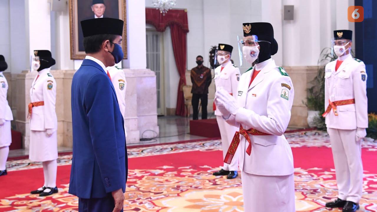 Membanggakan, Siswa SMAN 1 Bireuen Ini Dipercaya Sebagai Pembawa Baki Bendera di Istana Negara