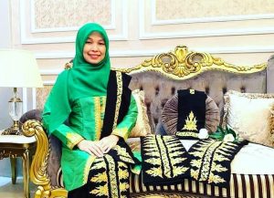 Cendera Mata Motif Serba Bungong Situnjong Diserbu Peminat