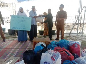 SMAN 7 Lhokseumawe Salurkan Bantuan untuk Korban Kebakaran Batuphat