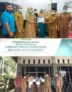 Kacabdin Wilayah Sabang Mengapresiasi Peserta Bimtek PPPK dengan Piagam Penghargaan