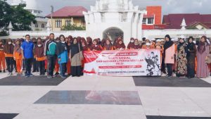 Sambut Hari Pahlawan, SDN 12 Banda Aceh Lakukan Bakti Sosial
