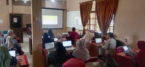 Persiapkan Digitalisasi Sekolah, SMA Negeri 1 Tanah Pasir Latih Guru Evaluasi berbasis Gawai