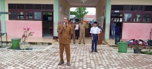 Kepala SMKN 1 Jeunieb Jadi Pembina Upacara di SMP, Perkenalkan SMK pada Siswa SMP