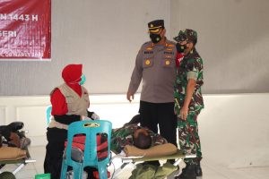 Jelang Ramadhan 1443H, Dandim Pimpin Apel Bhakti TNI-Polri dan Kejari Laksanakan Donor Darah