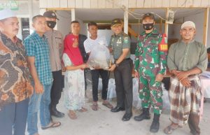 Tingkatkan Ketahanan Pangan, Kepala Desa Ulun Tanoh Bagikan Bibit Ikan