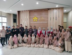 Ini Penyampaian Kajur Bahasa Inggris FKIP USK ke Siswa SMAN 1 Ranto Peureulak