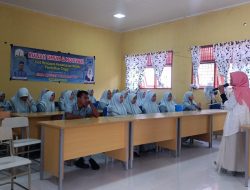 DR Salwa Motivasi Siswa SMAN 1 Padang Tiji Rame Rame Kuliah