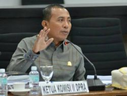 Irfannusir Anggota DPRA Bangun Taman, Timbunan dan Alat Pembelajaran Edukatif di SLBN Aceh Selatan