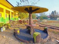 Tingkatkan Minat Baca, Kepala SMAN 1 Ranto Sulap Taman Literasi
