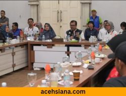Plh Sekda Jamu Kontingen Woodball PON XXI dengan Makanan Khas Aceh