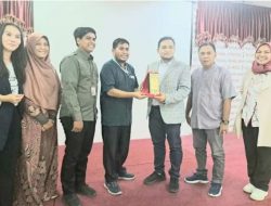 Seminar Get Ready for Australia Bersama Aceh Australian Alumni di Fatih Bilingual School