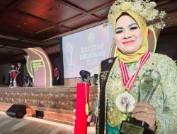 Mursyidah, Penulis Pantun Karmina, Raih Rekor MURI Se-ASEAN