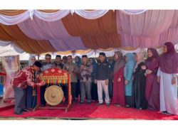 Wakil Bupati Simeulue Launching Buku Antologi Cerpen dan Puisi Karya Siswa SMPN 1 Teupah Tengah